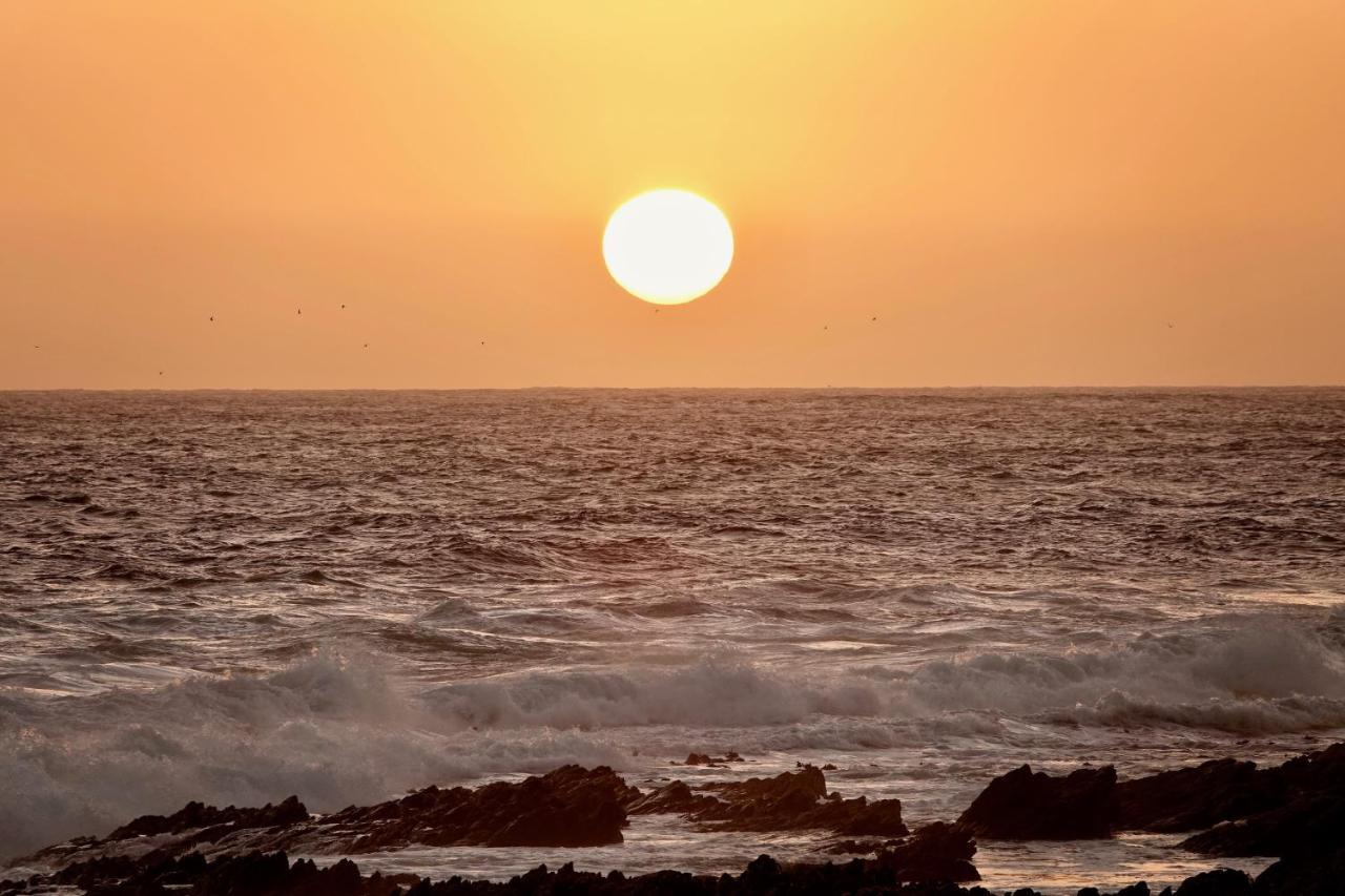 Whales & Waves Villa Hermanus Buitenkant foto
